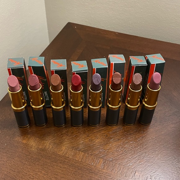 Lipstick Bundle - Picture 10 of 10